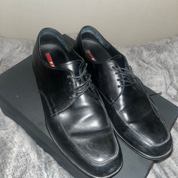 프라다 스포츠 더비