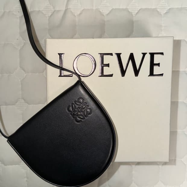 로에베 힐 파우치 