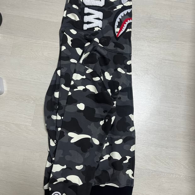 BAPE 베이프 샤크 후드 시티카모 팝니다