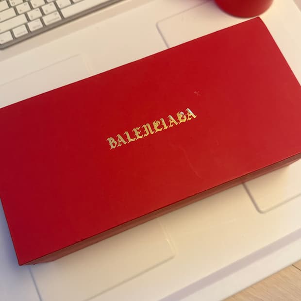 balenciaga 2024 vip, vic 기프트 돈봉투 부채