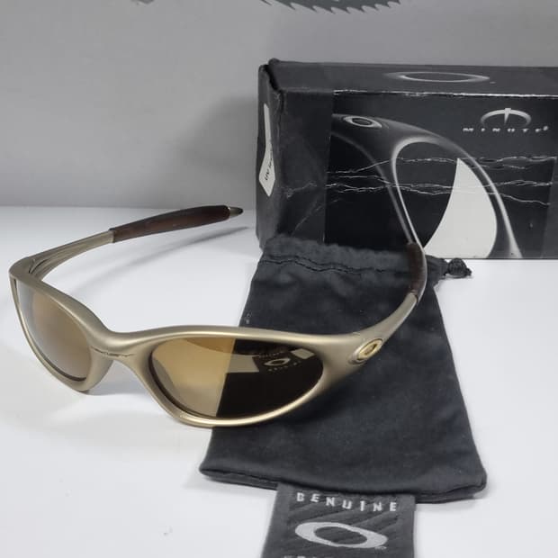 오클리 미뉴트 1.0 플래티넘 미사용 박스풀