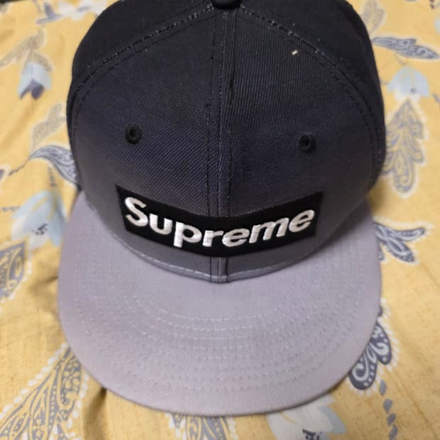 정품 슈프림 그라디언트 뉴에라 캡 모자