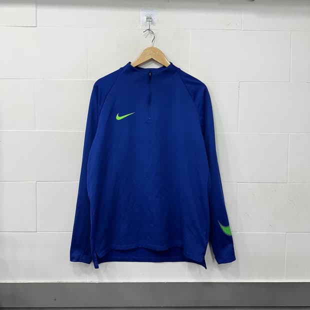 나이키 드라이 드릴탑