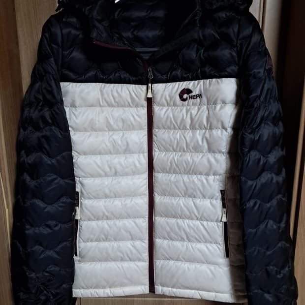 네파 여성 경량패딩 95