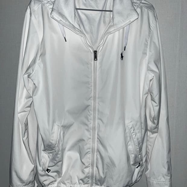 폴로 바람막이
