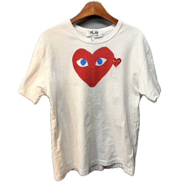 꼼데가르송 플레이 하트 티셔츠