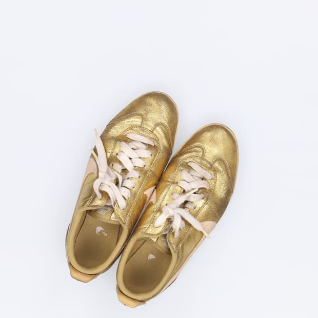 24CM 나이키 글리터 골드 스니커즈 0304H1