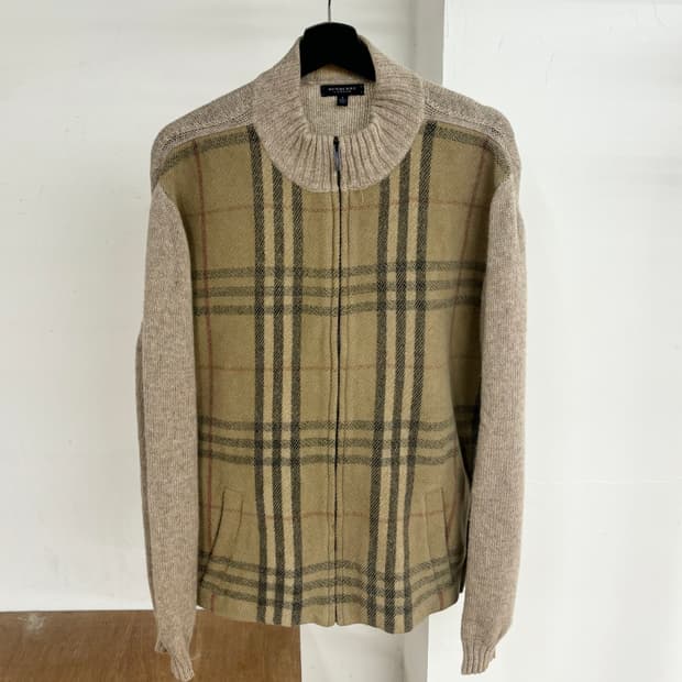 버버리 노바 체크 울 니트 집업