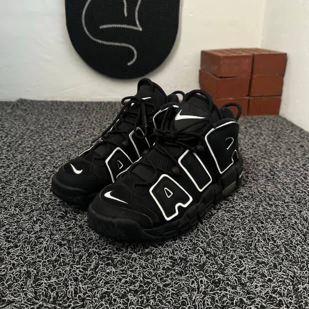 나이키 에어 모어 업템포 블랙 245