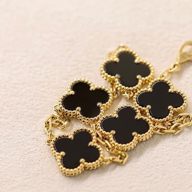 V 오닉스 5모티브 팔찌