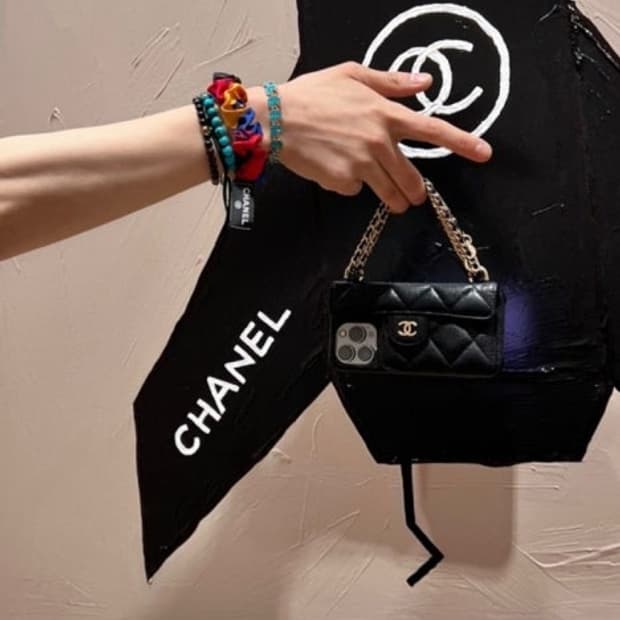 지드래곤 샤넬 아이폰 케이스