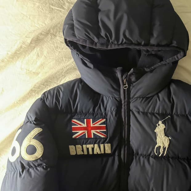 폴로 빅포니 브리튼 패딩 내이비