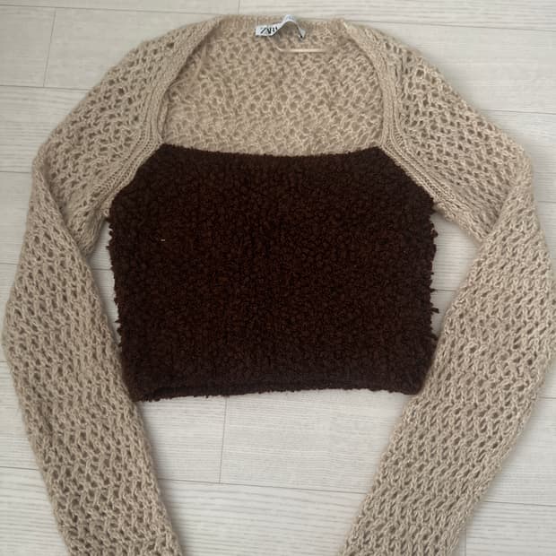 자라 크롭 니트