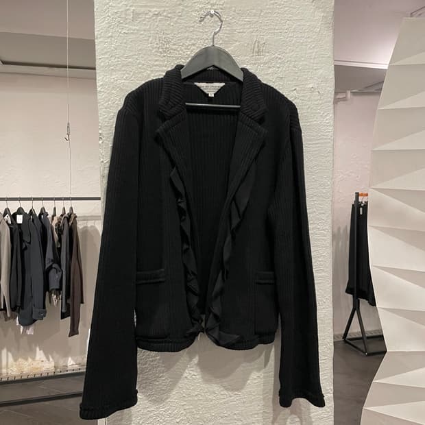 꼼데가르송 프릴 디테일 가디건