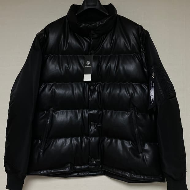 UNDERCOVER X GU MA-1 PADDING