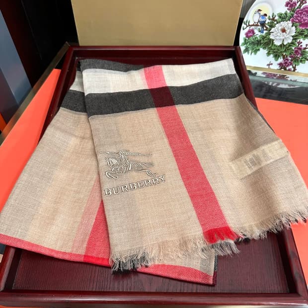 버버리숙녀 리버서블 스카프100% 램스울
