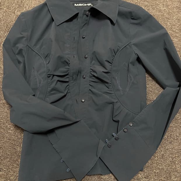 미스치프 셔츠