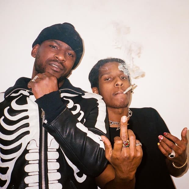 2005 년도 네이버후드 아카이브 본 하이넥 카우레더 봄버자켓