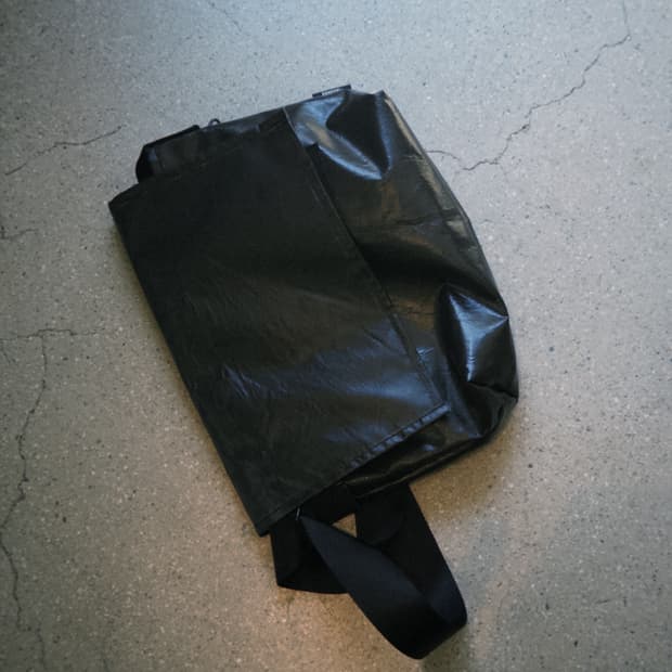 카네이테이 메신저백 M 새상품