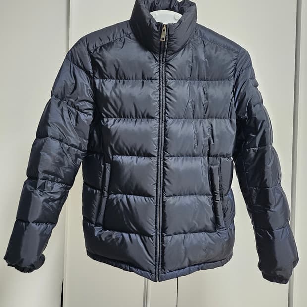 SGY091 프라다패딩 52네이비 팔아요