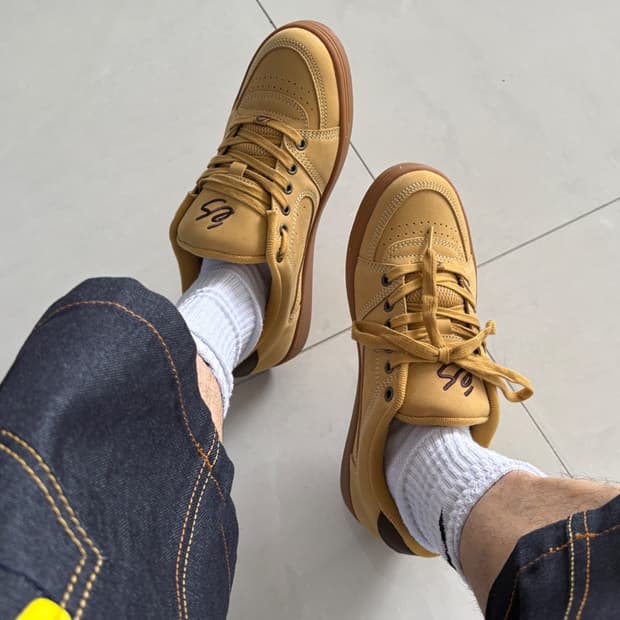 accel og sneaker