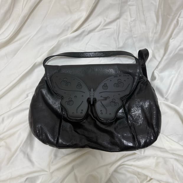 끌로에 페이던트 가죽 토트백 가방