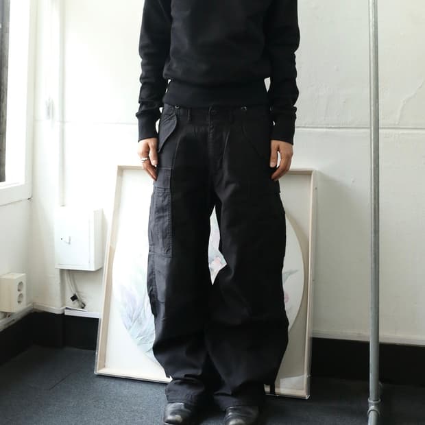 어태치먼트 블랙 카고 팬츠