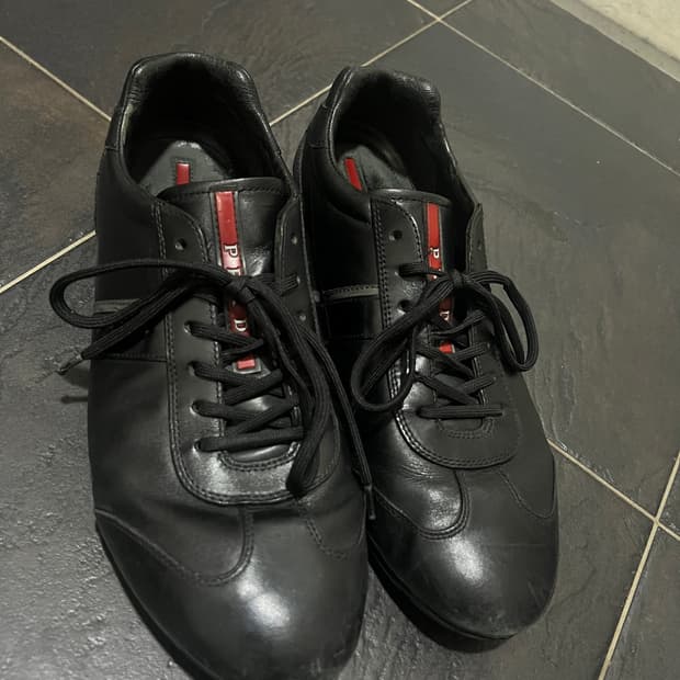 프라다 빈티지 가죽 스니커즈[9.5]