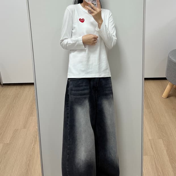 꼼데가르송 플레이 하트와펜 화이트 롱 슬리브