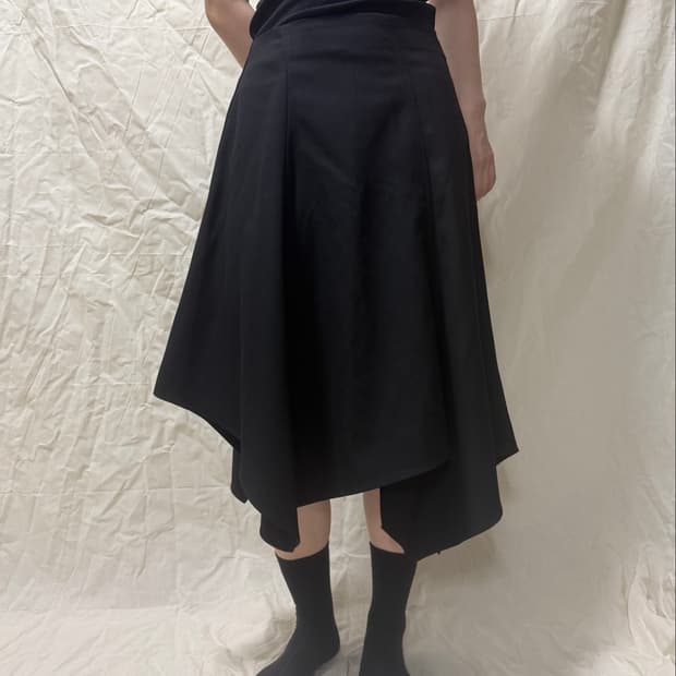 H&m 비대칭 플레어 스커트