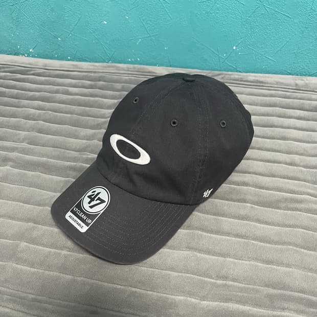 오클리 X 47 브랜드 볼캡