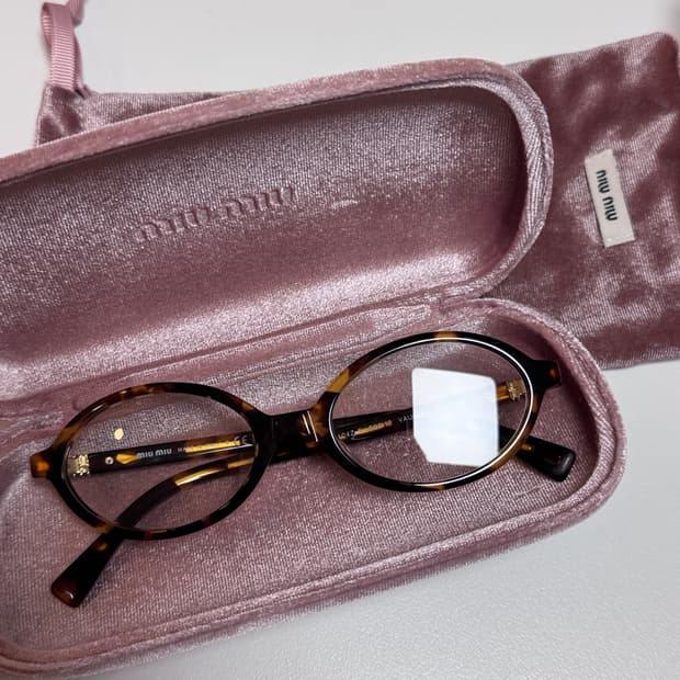 미우미우 리가드 안경 브라운