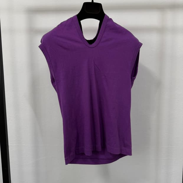 꼼데가르송 슬리브리스 후드 탑