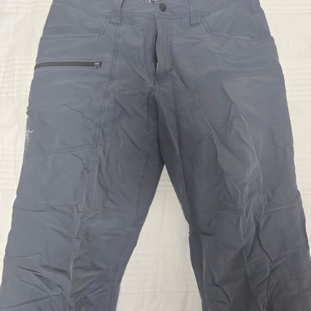 아크테릭스 기능성 쉘 스트레이트 팬츠