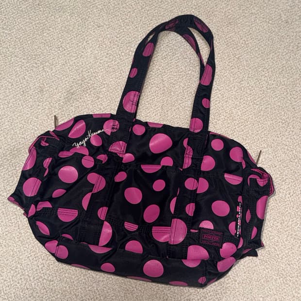 포터X쿠사마 야요이 엑스걸 콜라보