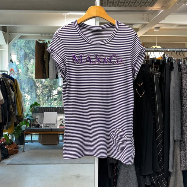 Max&co 스트라이프 포켓 티셔츠