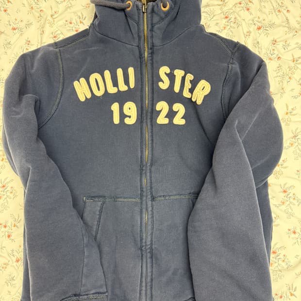홀리스터 남녀공용  후드 집업입니다  이쁨
