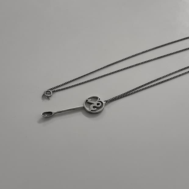 리차드슨 SPOON NECKLACE 목걸이