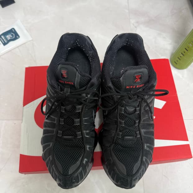 나이키 샥스 TL 270 올블랙