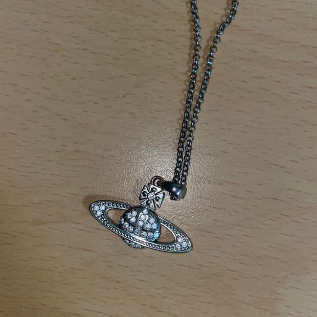 비비안웨스트우드 목걸이