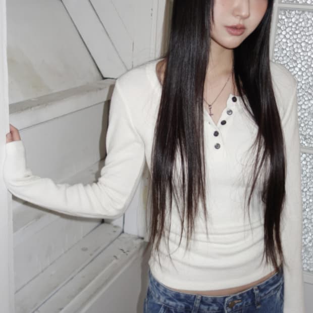 easeas roze button T 이즈이즈 로제 버튼 티 아이보리