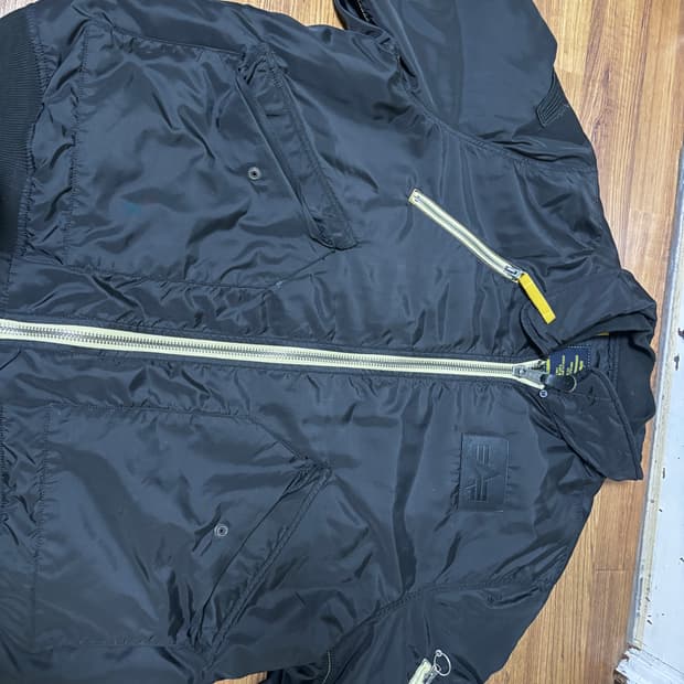 알파 인더스트리 cwu-45p 싸게 내놓습니다.