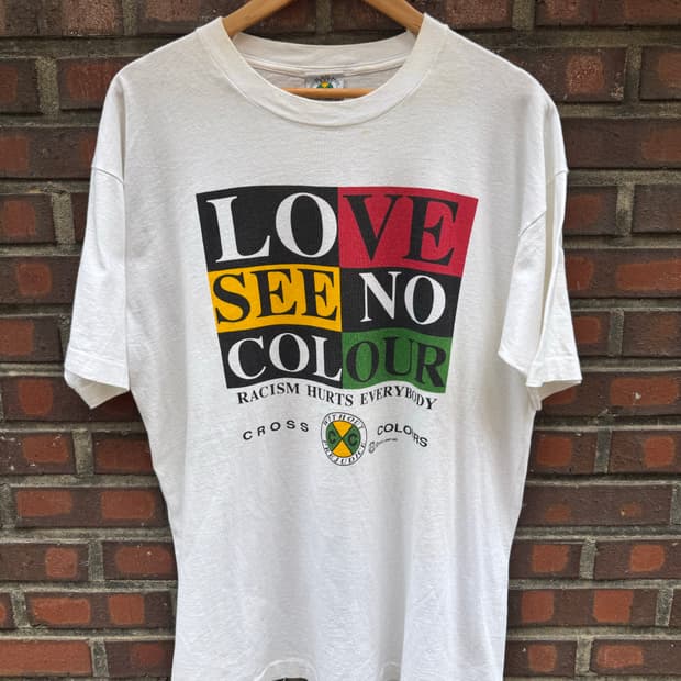 90s Cross Colours “Love See No Colour”