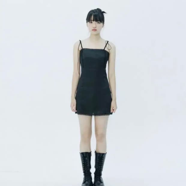 낫유어로즈 블랙 초커 스트링 레이스 홀터넥 슬립 리본 원피스