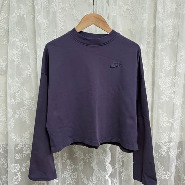 S) 나이키 여성 크롭 롱슬리브 티셔츠 퍼플