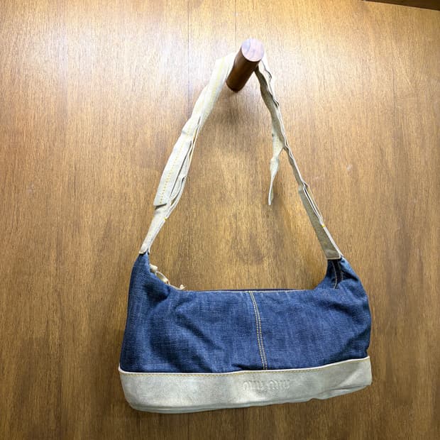 미우미우 데님 스웨이드 숄더백