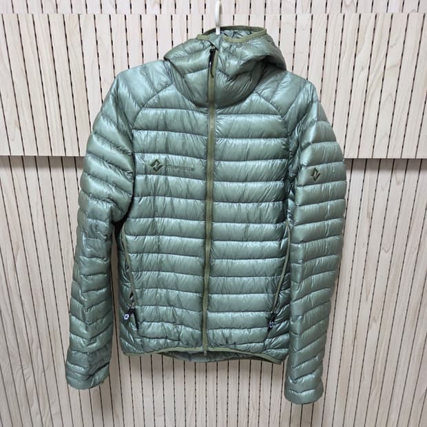 큐물러스 인벌스 경량 패딩