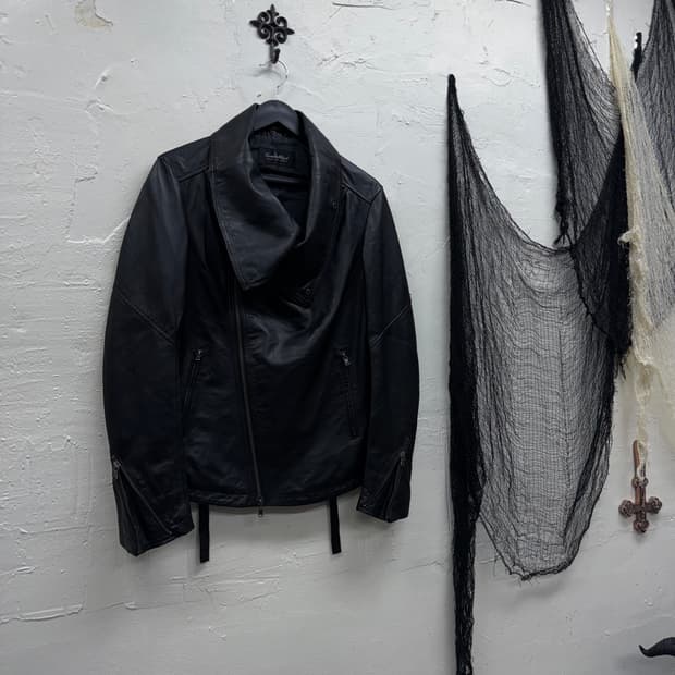 Tornado mart 00s archive asymmetry leath