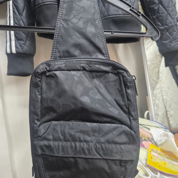 포터  베이프   콜라보  슬링백