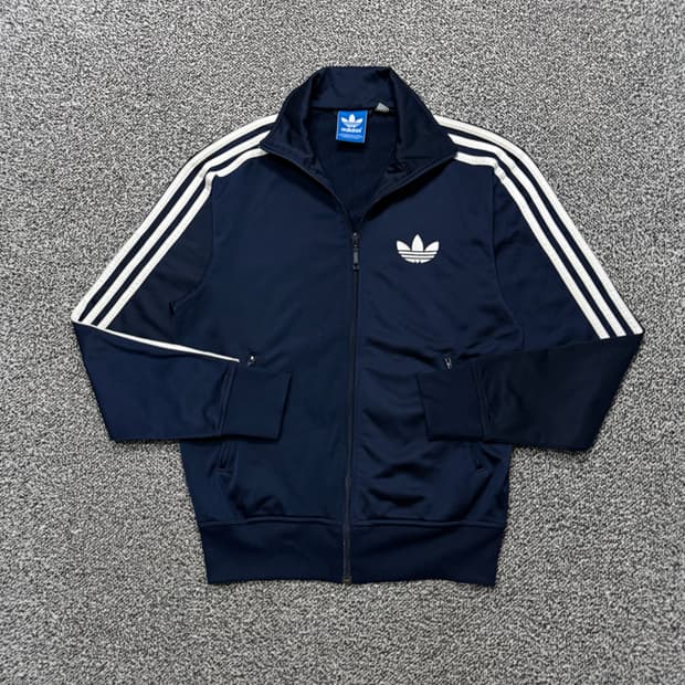 Name : 아디다스 파이어버드 사이드라인 네이비컬러 져지 :)